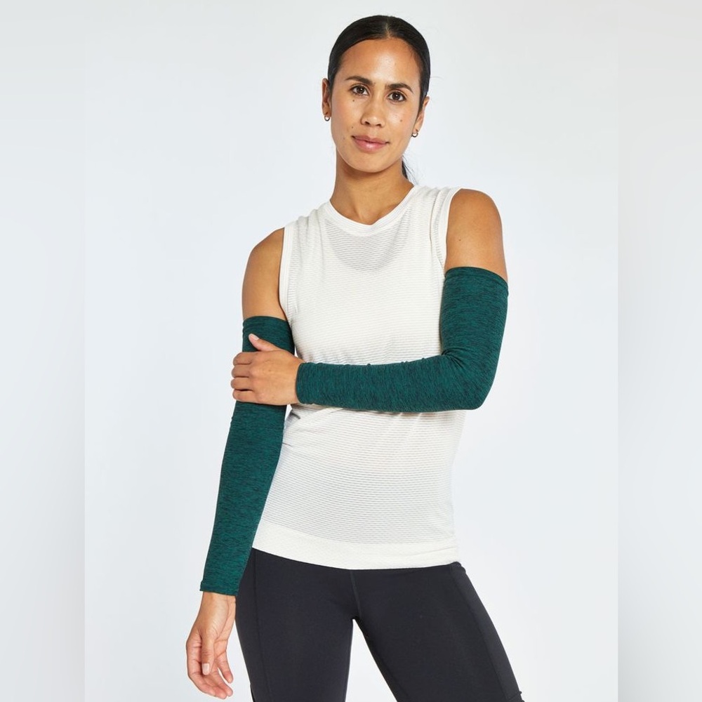 Never Worn Oiselle Lux Armwarmers
